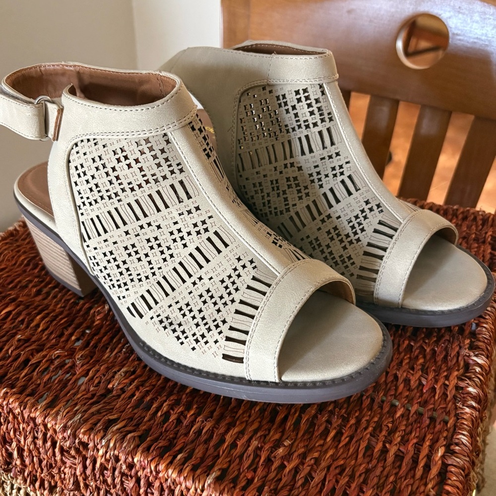 Cream Peep-Toe Sandals